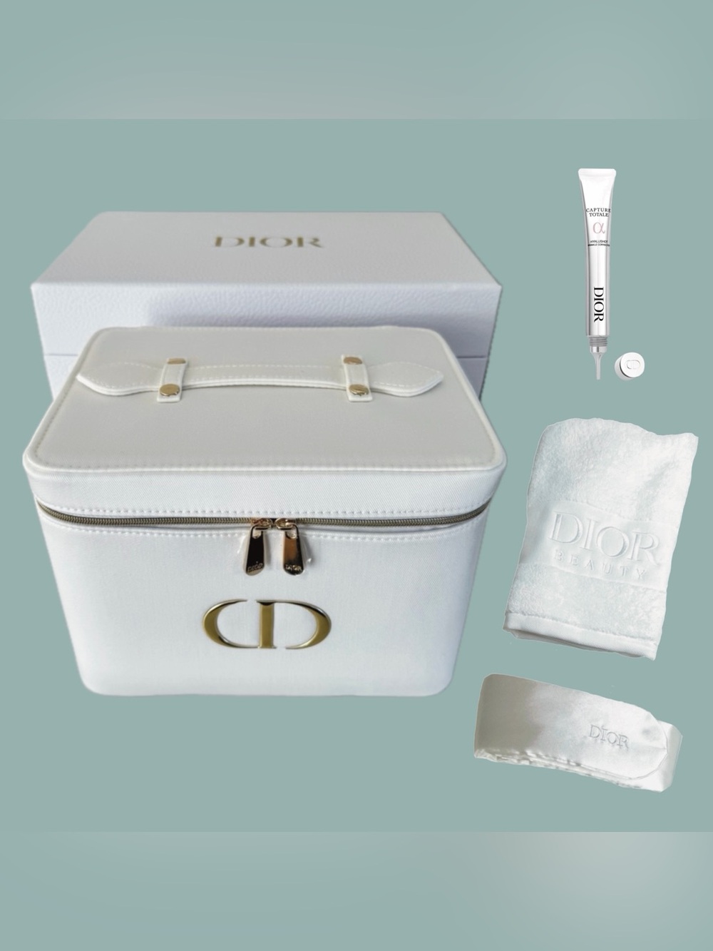 Dior Platinum Status GWP Welcome Gift Towel Headband Vanity Mirror Train Case